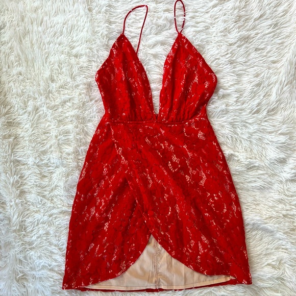 REVOLVE By the way Vivian Deep V mini red lace dress - Picture 2 of 4
